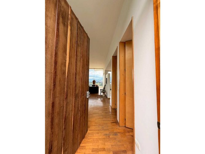 Casa de 5 alcobas en arriendo en Aposentos, Sopó, 390 m² · foto 4 de 24