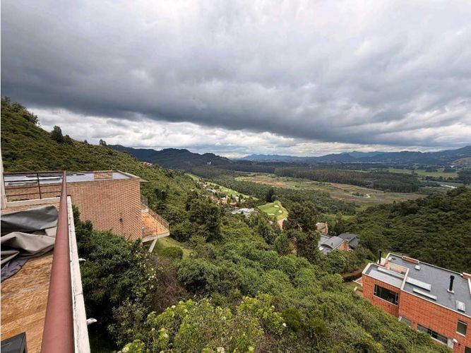 Casa de 5 alcobas en arriendo en Aposentos, Sopó, 390 m² · foto 7 de 24