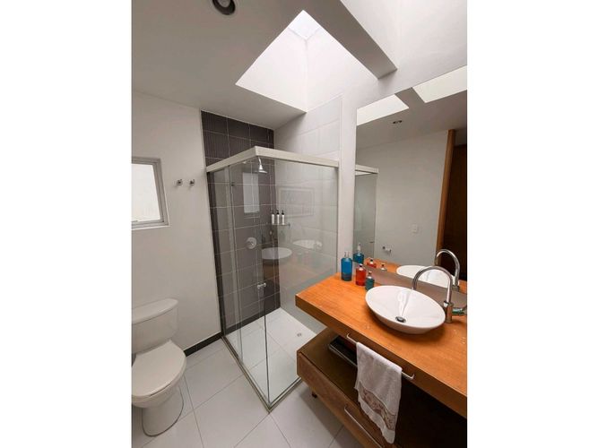 Casa de 5 alcobas en arriendo en Aposentos, Sopó, 390 m² · foto 14 de 24