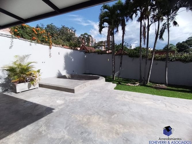 Casa de 4 alcobas en arriendo en Guaduales De La Abadia, Envigado, 240 m² · foto 5 de 16