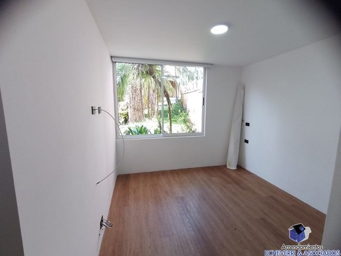 Casa de 4 alcobas en arriendo en Guaduales De La Abadia, Envigado, 240 m² · foto 8 de 16