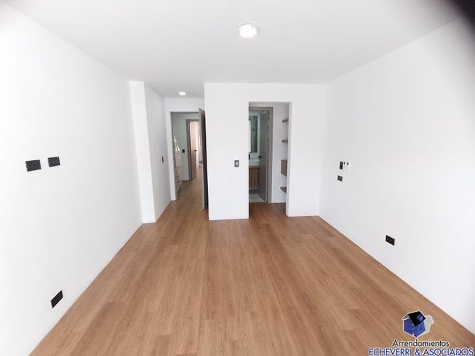Casa de 4 alcobas en arriendo en Guaduales De La Abadia, Envigado, 240 m² · foto 9 de 16