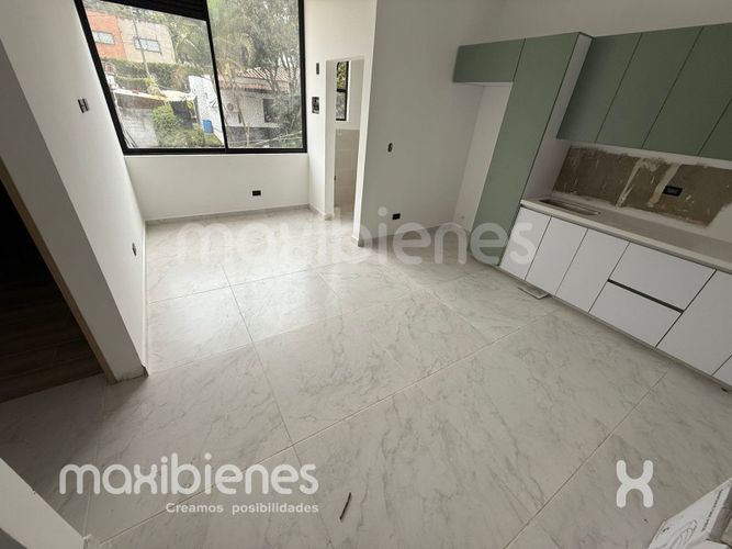 Apartaestudio en arriendo en Pajarito, Medellín, 42 m² · foto 2 de 8