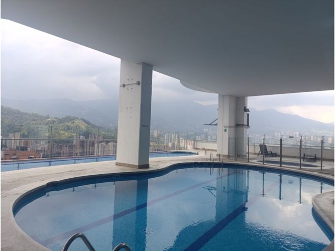 Apartamento de 2 alcobas en venta en Las Lomitas, Sabaneta, 78 m² · foto 12 de 15