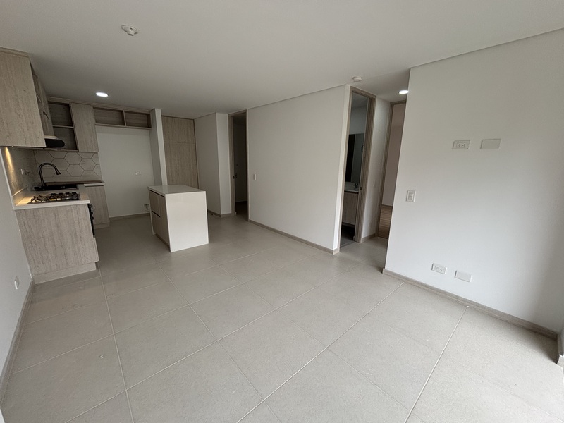 Apartamento en arriendo en Señorial, Envigado · foto 2 de 13