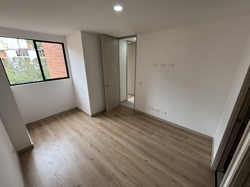 Apartamento en arriendo en Señorial, Envigado · foto 7 de 13