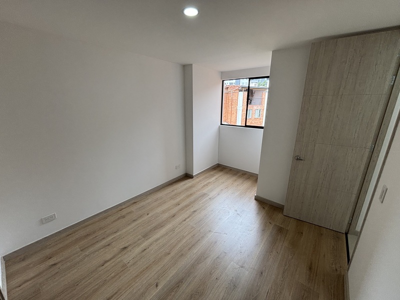 Apartamento en arriendo en Señorial, Envigado · foto 8 de 13