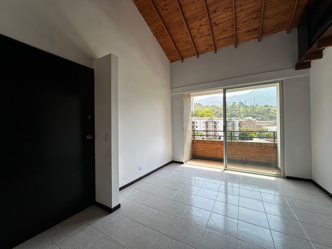 Apartamento de 3 alcobas en venta en Aldea Verde, Sabaneta, 70 m² · foto 2 de 20
