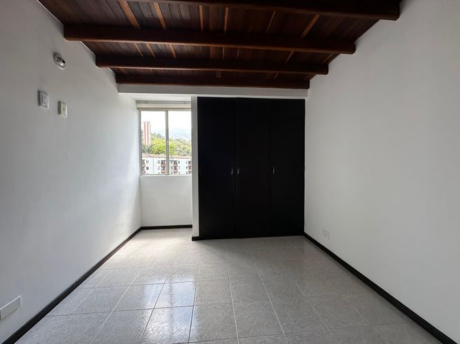 Apartamento de 3 alcobas en venta en Aldea Verde, Sabaneta, 70 m² · foto 18 de 20