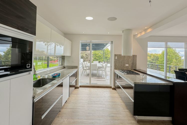 Casa de 3 alcobas en venta en Yerbabonita Bosque Nativo, Sopó, 353 m² · foto 5 de 24