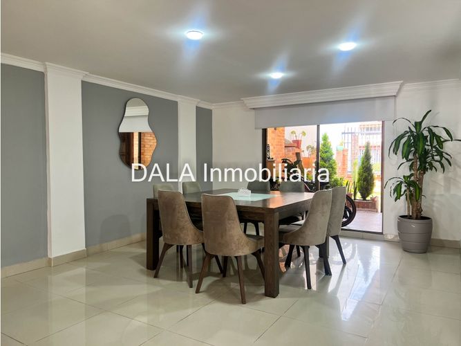 Casa de 4 alcobas en venta en Ub La Virginia, Chía, 288 m² · foto 3 de 24