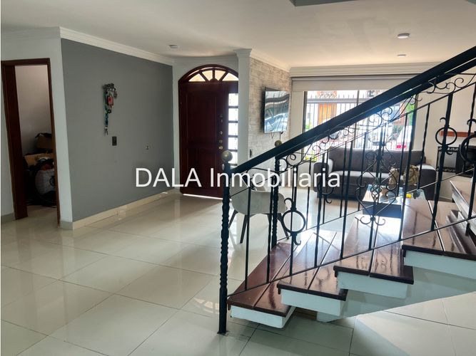 Casa de 4 alcobas en venta en Ub La Virginia, Chía, 288 m² · foto 12 de 24