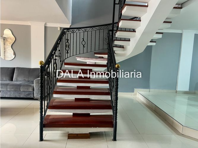 Casa de 4 alcobas en venta en Ub La Virginia, Chía, 288 m² · foto 13 de 24