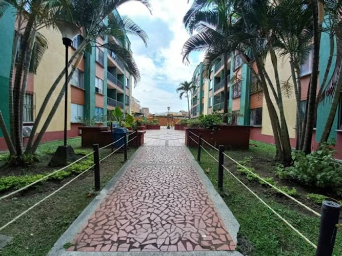Apartamento de 3 alcobas en venta en El Limonar, Cali, 78 m² · foto 4 de 24