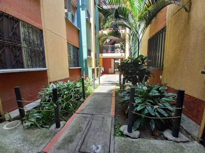 Apartamento de 3 alcobas en venta en El Limonar, Cali, 78 m² · foto 5 de 24