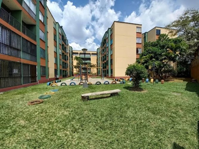 Apartamento de 3 alcobas en venta en El Limonar, Cali, 78 m² · foto 6 de 24