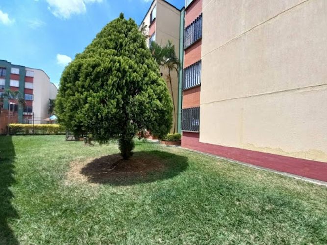 Apartamento de 3 alcobas en venta en El Limonar, Cali, 78 m² · foto 7 de 24