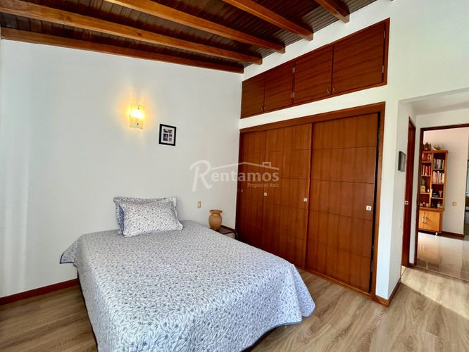 Casa de 4 alcobas en venta en Zuñiga, Medellín, 280 m² · foto 10 de 24