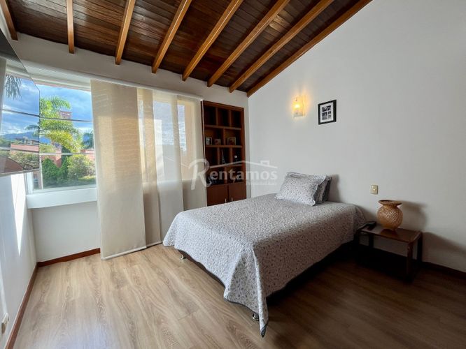 Casa de 4 alcobas en venta en Zuñiga, Medellín, 280 m² · foto 11 de 24