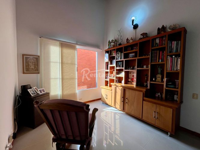 Casa de 4 alcobas en venta en Zuñiga, Medellín, 280 m² · foto 19 de 24