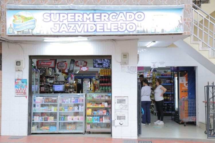 Local en venta en Machado, Copacabana, 350 m² · foto 2 de 20