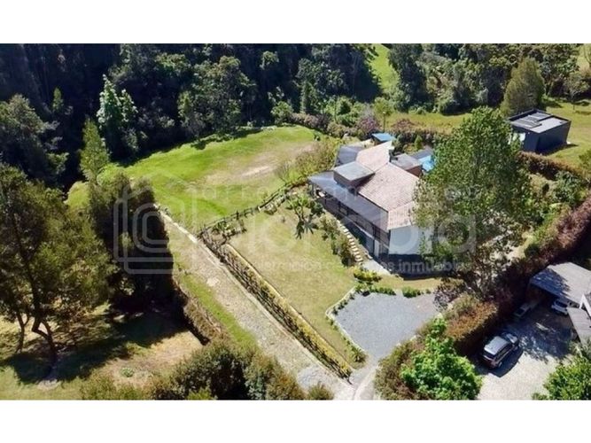 Casa de 3 alcobas en venta en Vía Las Palmas, Envigado, 300 m² · foto 5 de 23