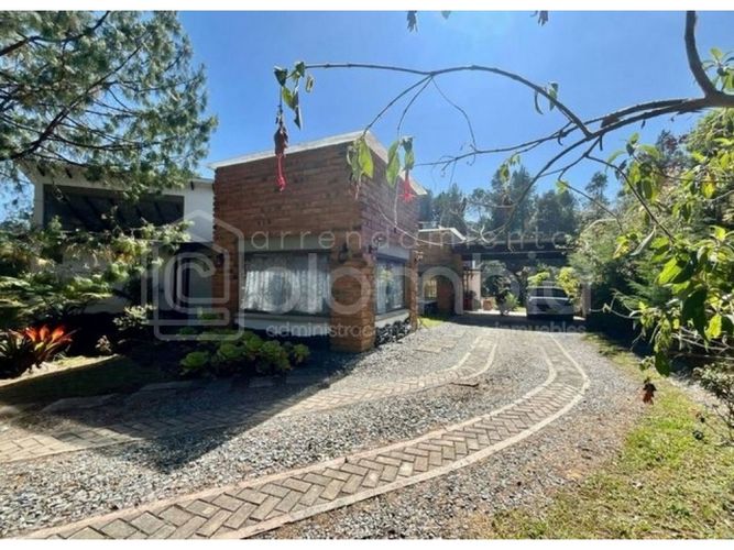 Casa de 3 alcobas en venta en Vía Las Palmas, Envigado, 300 m² · foto 9 de 23