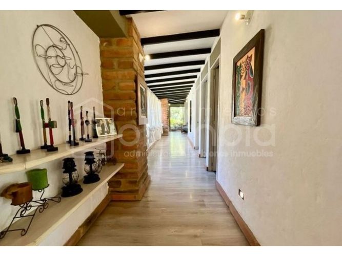 Casa de 3 alcobas en venta en Vía Las Palmas, Envigado, 300 m² · foto 14 de 23