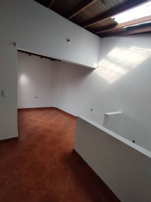 Casa de 4 alcobas en venta en Prados De Sabaneta, Sabaneta, 100 m² · foto 7 de 11