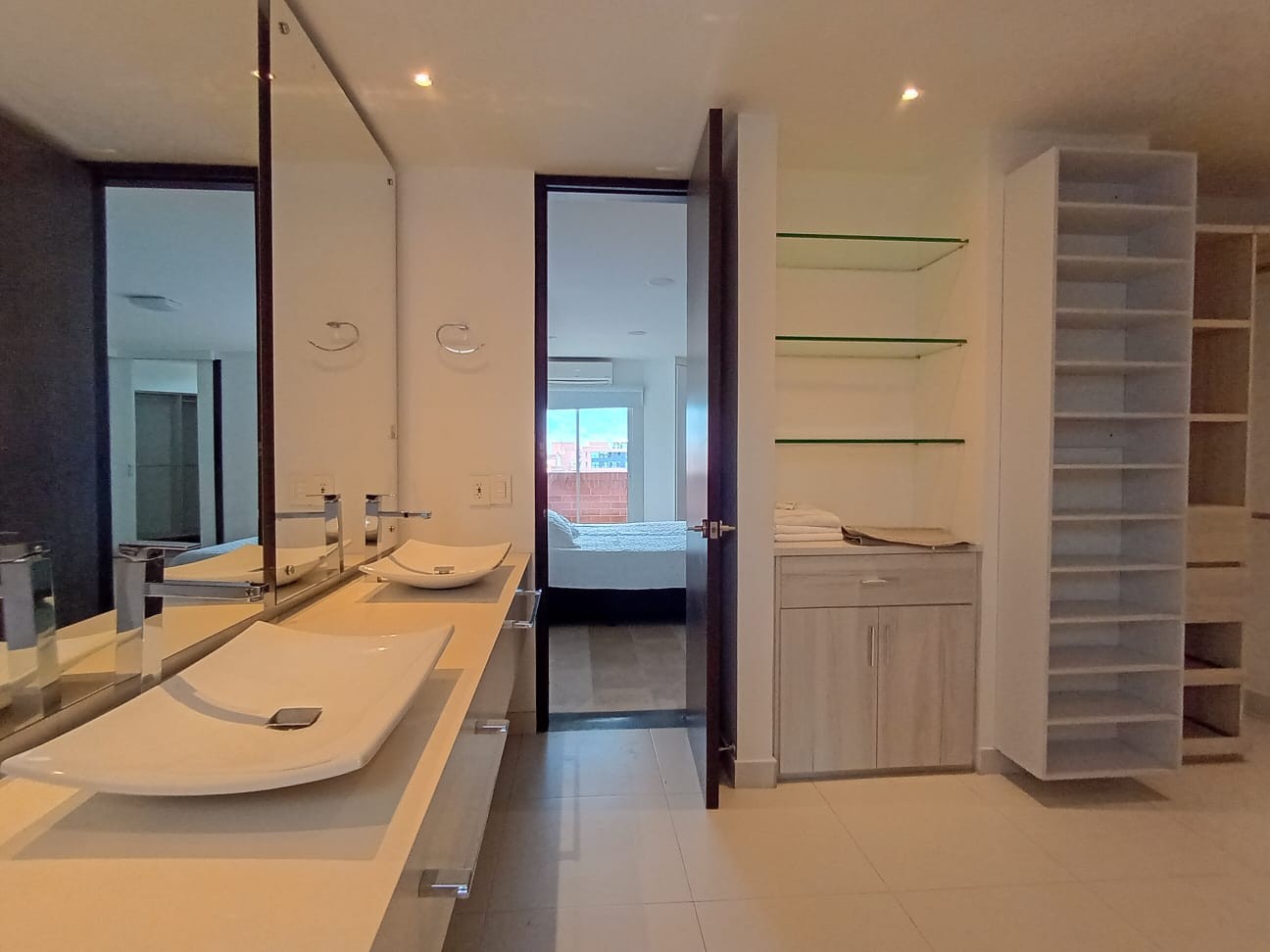 Apartamento en arriendo en Laureles, Medellín · foto 11 de 18