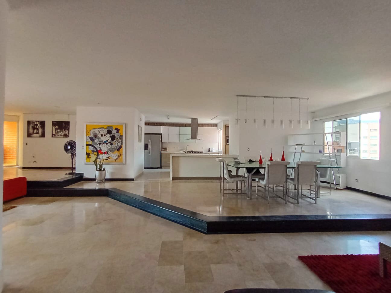 Apartamento en arriendo en Laureles, Medellín · foto 2 de 18