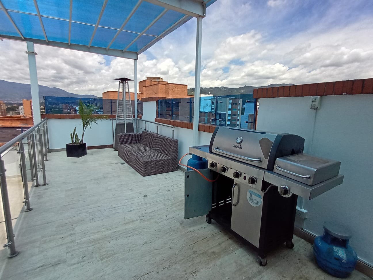 Apartamento en arriendo en Laureles, Medellín · foto 17 de 18