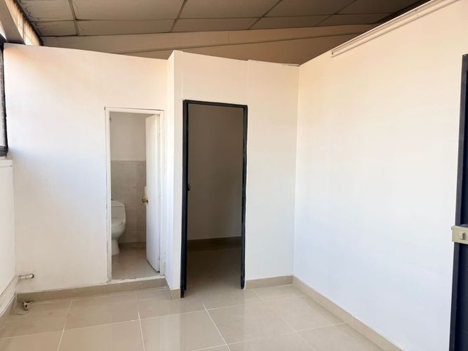 Oficina en arriendo en El Poblado, Medellín, 110 m² · foto 4 de 14