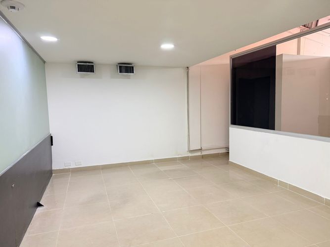 Oficina en arriendo en El Poblado, Medellín, 110 m² · foto 10 de 14