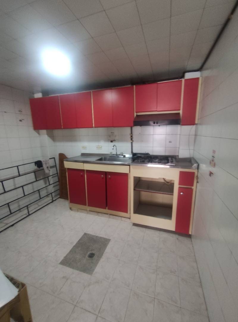Casa en venta en El Carmelo, Bogotá · foto 3 de 17