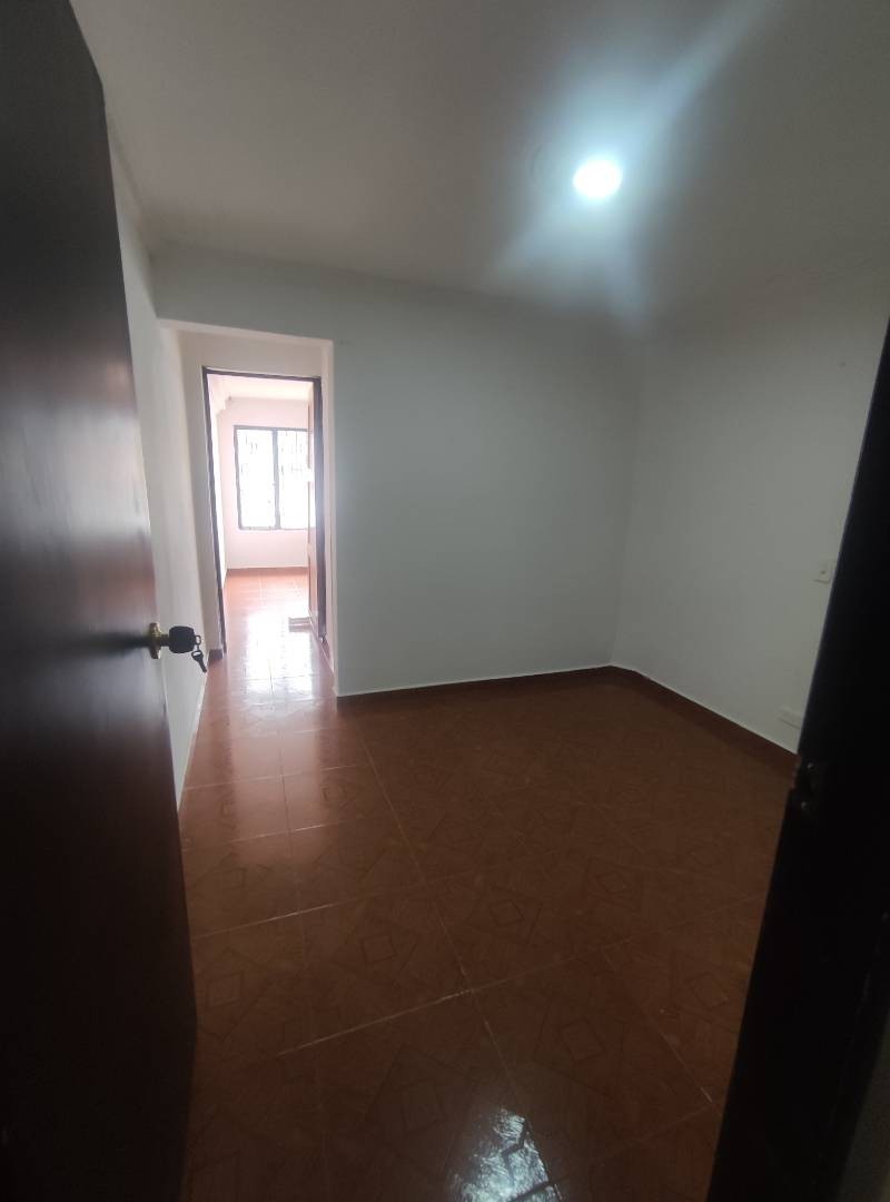 Casa en venta en El Carmelo, Bogotá · foto 11 de 17