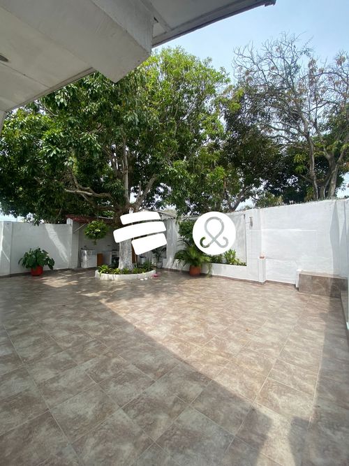Casa de 5 alcobas en venta en Los Jobos, Barranquilla, 300 m² · foto 2 de 12