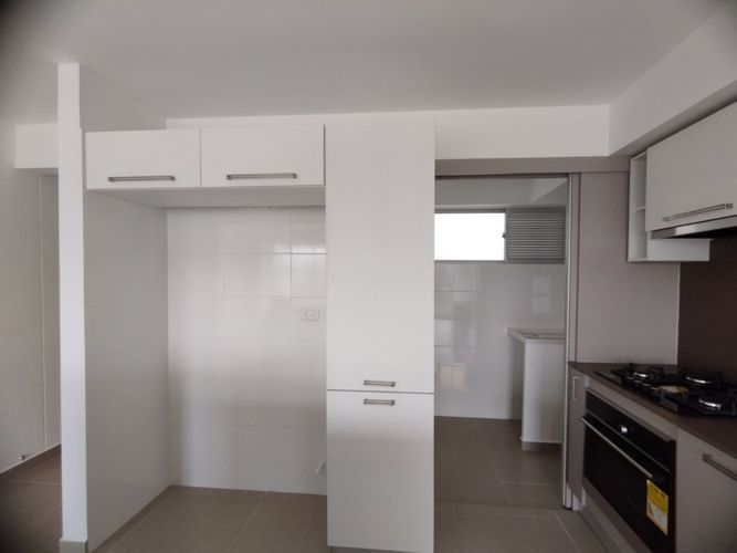 Apartamento de 3 alcobas en venta en Cañaveral, Floridablanca, 90 m² · foto 9 de 20