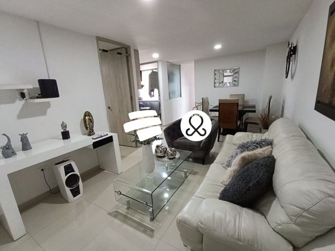 Apartamento de 3 alcobas en venta en Cabañitas, Medellín, 80 m² · foto 2 de 18