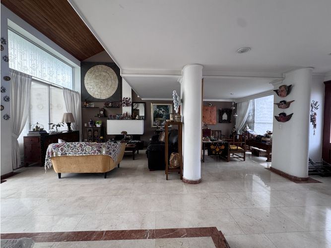 Casa de 4 alcobas en venta en Ilarco, Bogotá, 270 m² · foto 4 de 24