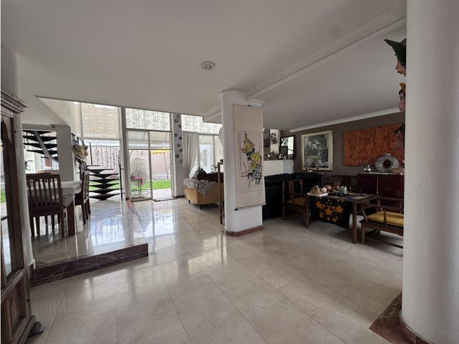 Casa de 4 alcobas en venta en Ilarco, Bogotá, 270 m² · foto 6 de 24