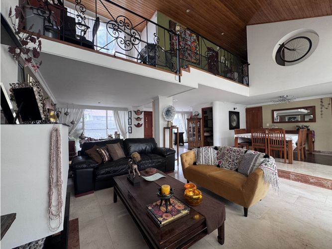 Casa de 4 alcobas en venta en Ilarco, Bogotá, 270 m² · foto 8 de 24