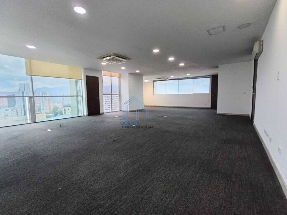 Oficina en Arriendo en El Poblado, Medellín