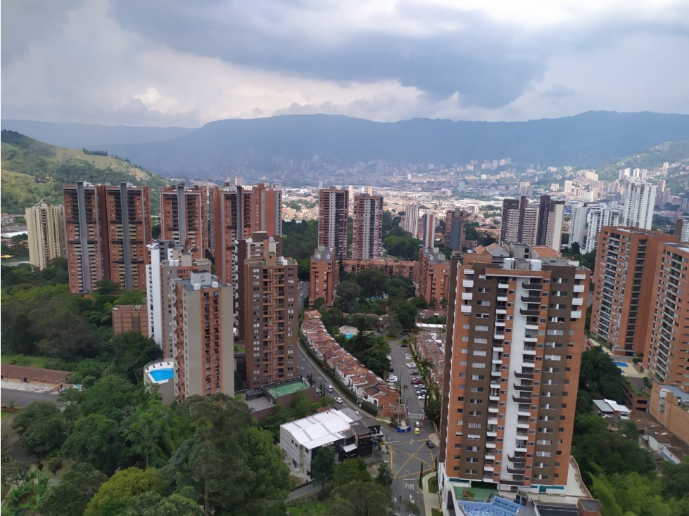 Apartamento en venta en La Ferreria, La Estrella · foto 3 de 9