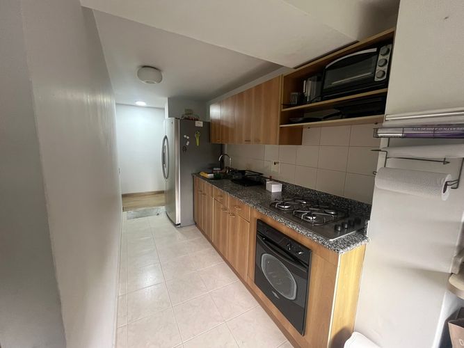 Apartamento de 2 alcobas en arriendo en Los Balsos, Medellín, 100 m² · foto 4 de 11