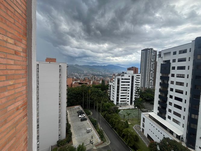 Apartamento de 2 alcobas en arriendo en Los Balsos, Medellín, 100 m² · foto 11 de 11