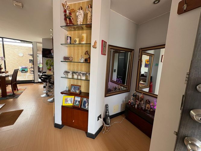 Casa de 4 alcobas en venta en Multifamiliares Valdivia, Chía, 159 m² · foto 2 de 21