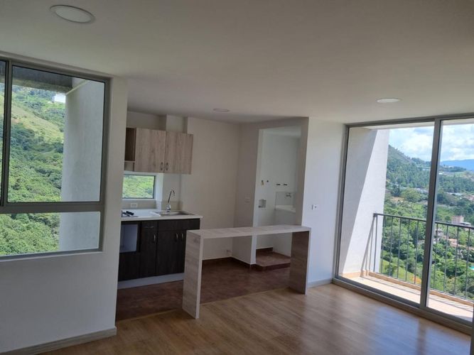 Apartamento de 3 alcobas en venta en Machado, Copacabana, 65 m² · foto 8 de 19