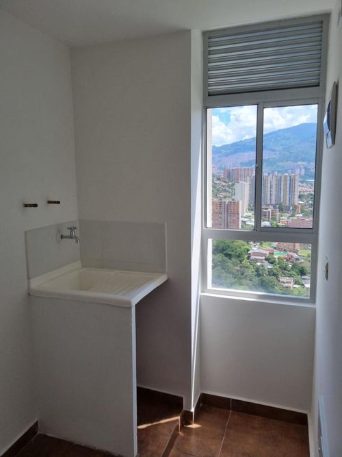 Apartamento de 3 alcobas en venta en Machado, Copacabana, 65 m² · foto 13 de 19