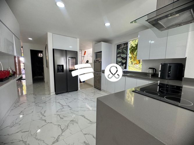 Casa de 4 alcobas en venta en Urbanización Las Cumbres, Medellín, 160 m² · foto 7 de 24